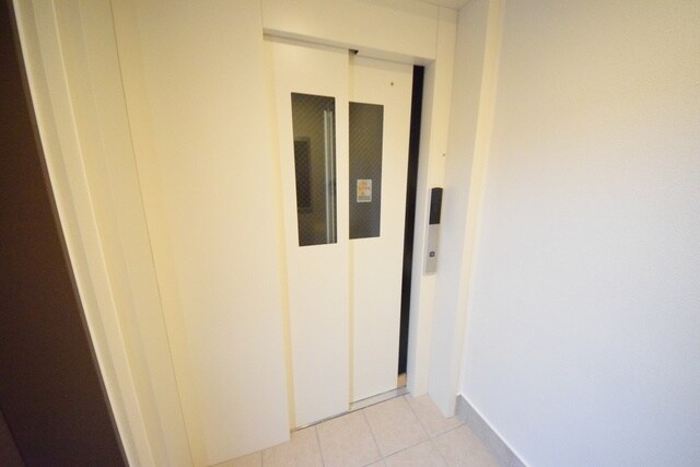 マンション国母の物件内観写真