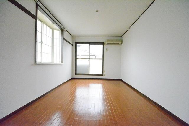 グランデュール松原の物件内観写真