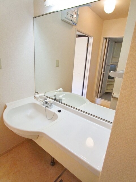 ホワイトミーティア　A棟の物件内観写真