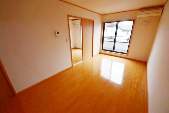 シーズンシティの物件内観写真