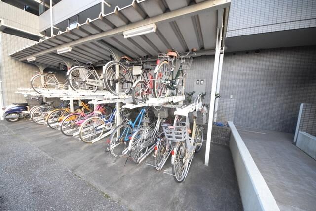 ニューリバーコートの物件内観写真