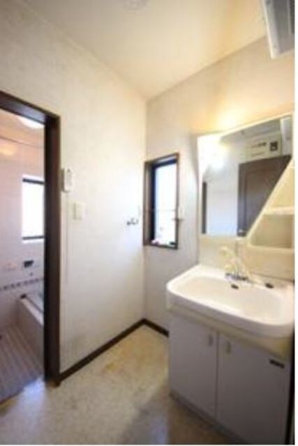 瑞穂東松原戸建の物件内観写真