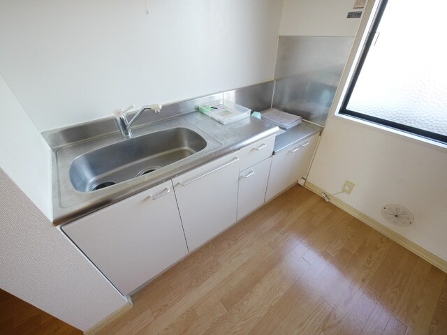 ライフコア萩Cの物件内観写真