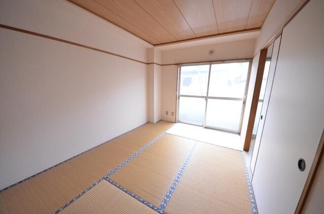 アビニオンの物件内観写真