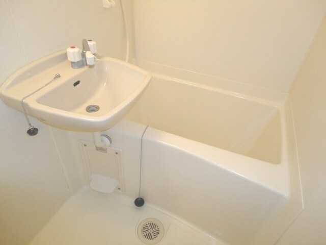 レオパレスイースト浅川の物件内観写真