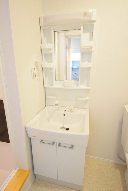 クーネル絹ヶ丘の物件内観写真