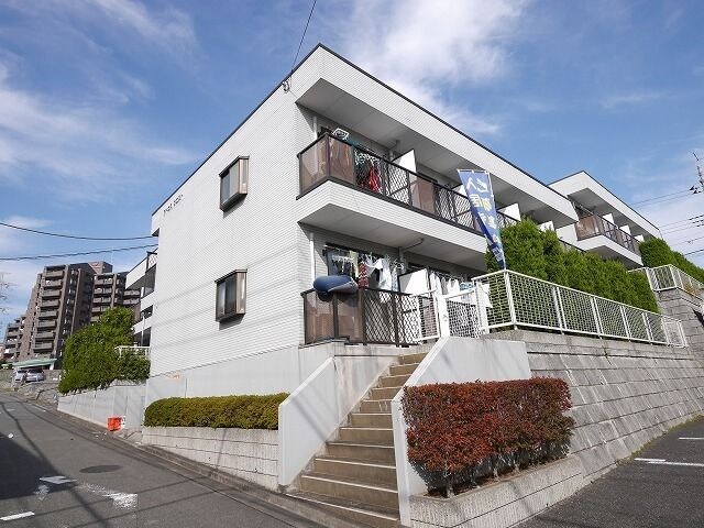 アドニスウエストの物件外観写真