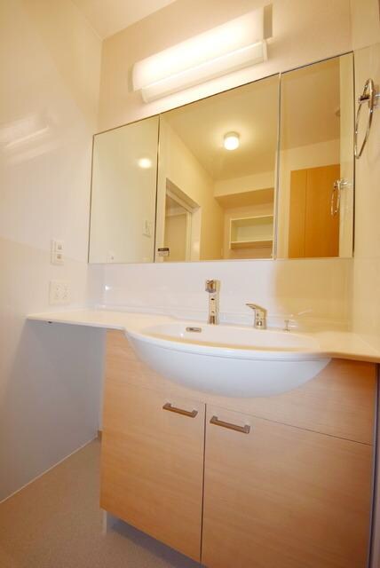 ロイヤルクレストの物件内観写真