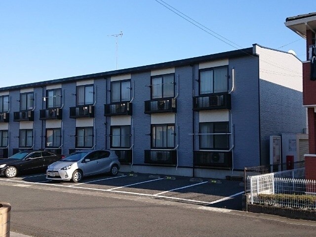 レオパレスルピナスの物件外観写真