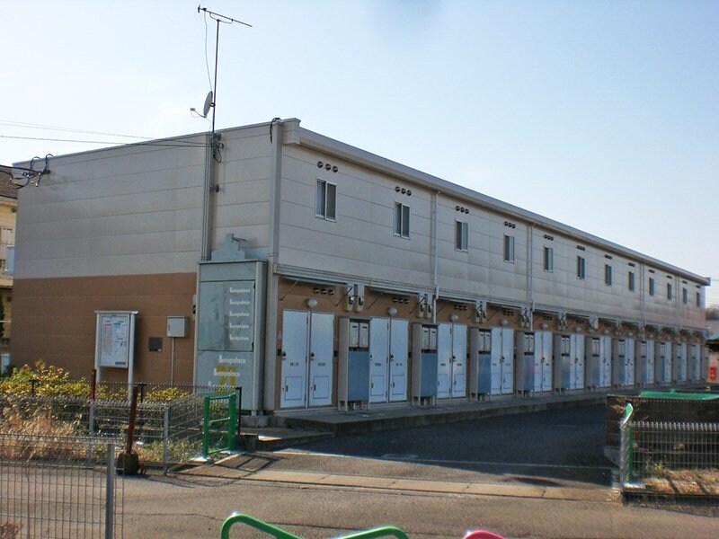 レオパレスサンフィールドの物件外観写真