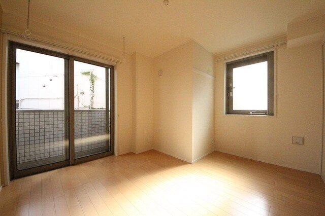 太陽コートの物件内観写真