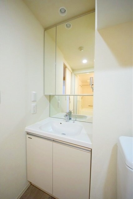 Ｂ　ＣＩＴＹ　ＡＰＡＲＴＭＥＮＴ　ＮＡＫＡＮＯ　ＥＡＳＴの物件内観写真