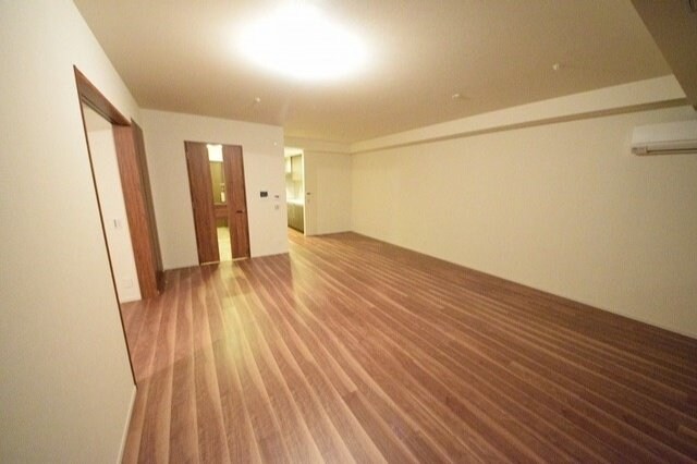 ザ・パークハウス西新宿タワー60の物件内観写真