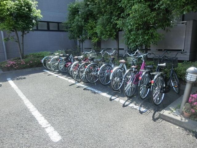 カンファーコートの物件内観写真