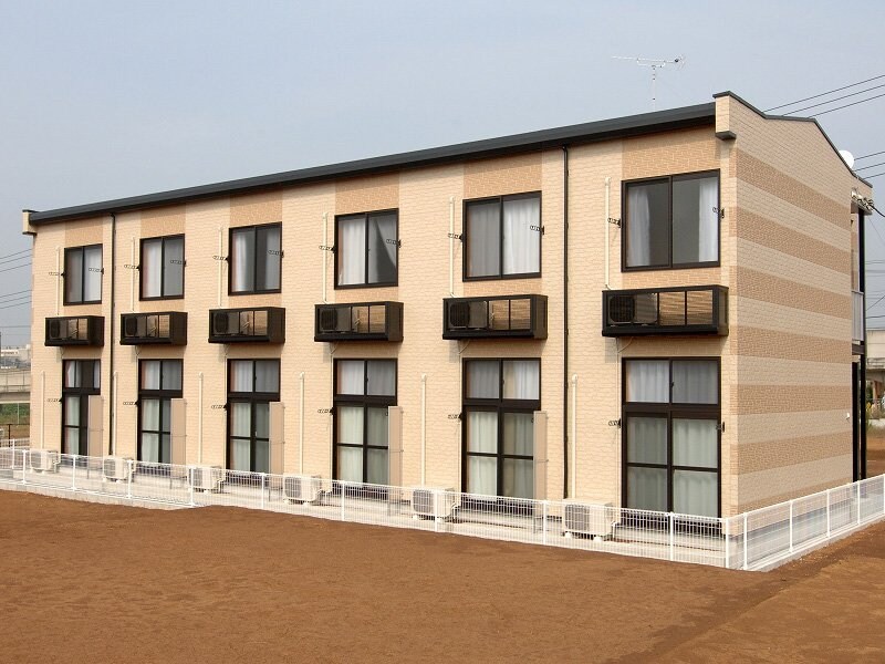 レオパレス船橋日大前の物件外観写真