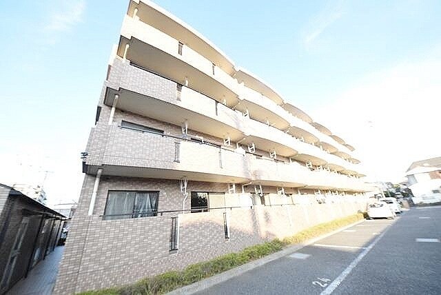 グランフィールド行徳の物件外観写真