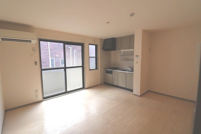 プリムヴェール弐番館の物件内観写真