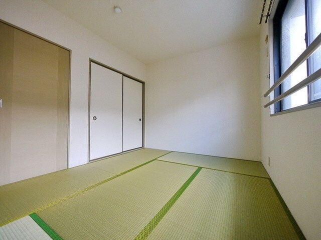 プリムヴェール弐番館の物件内観写真