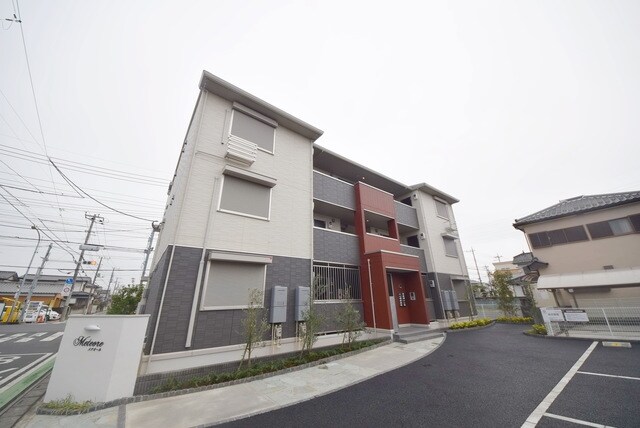 メテオールの物件外観写真