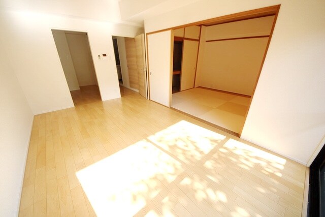 アーバンパーク三ツ池公園Ｅの物件内観写真