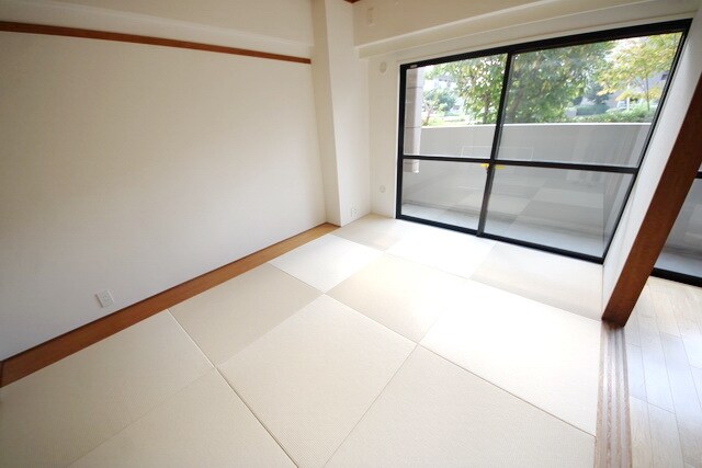 アーバンパーク三ツ池公園Ｅの物件内観写真