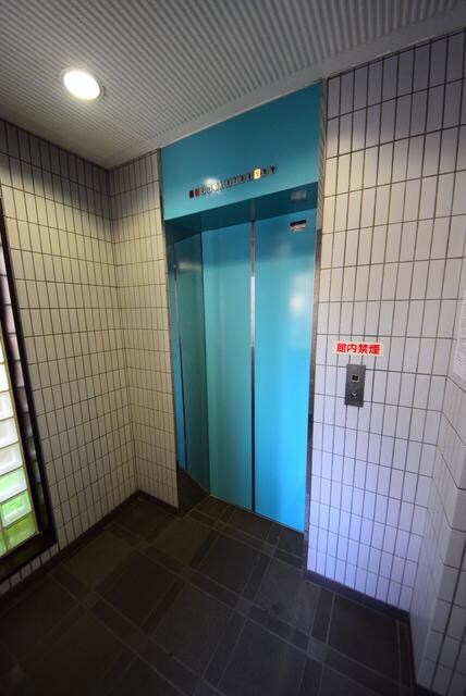 スカイコート神奈川新町の物件内観写真