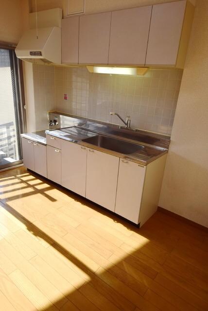 アブレスト西日暮里の物件内観写真