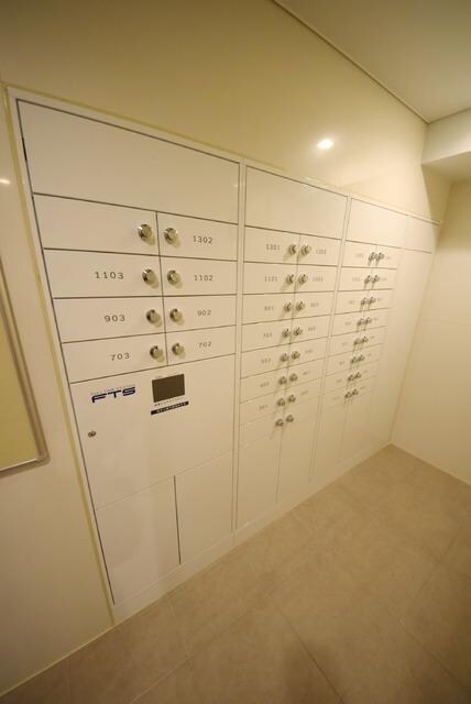 エストゥルース入谷の物件内観写真