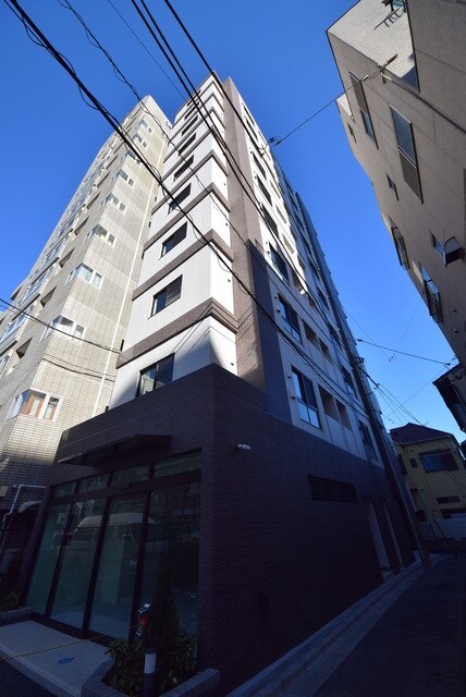 ルミークアン千駄木の物件外観写真