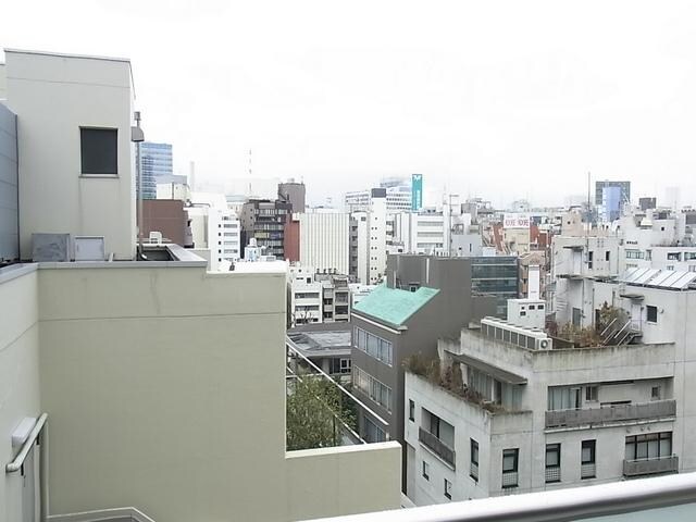 コンフォリア池袋ＤＥＵＸの物件内観写真