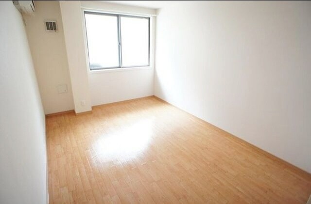 アリスタの物件内観写真