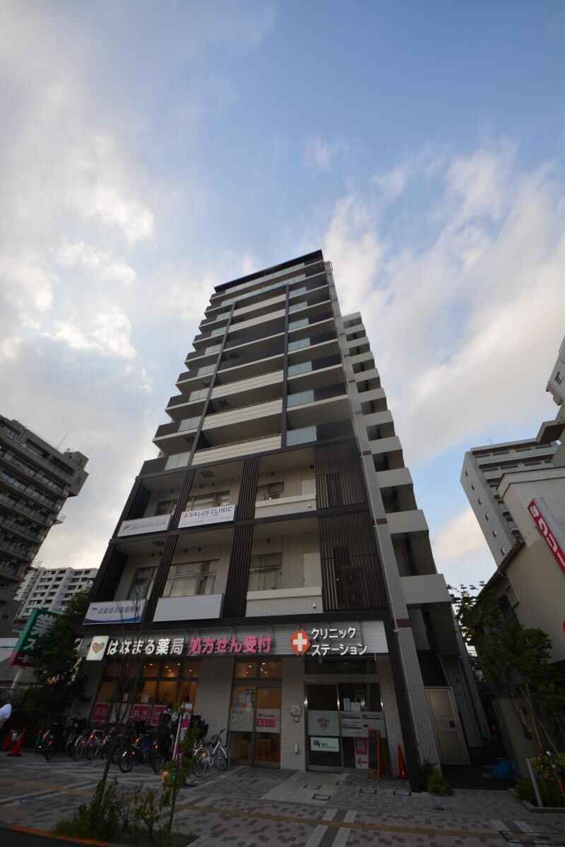 グランシャルール武蔵境の物件外観写真