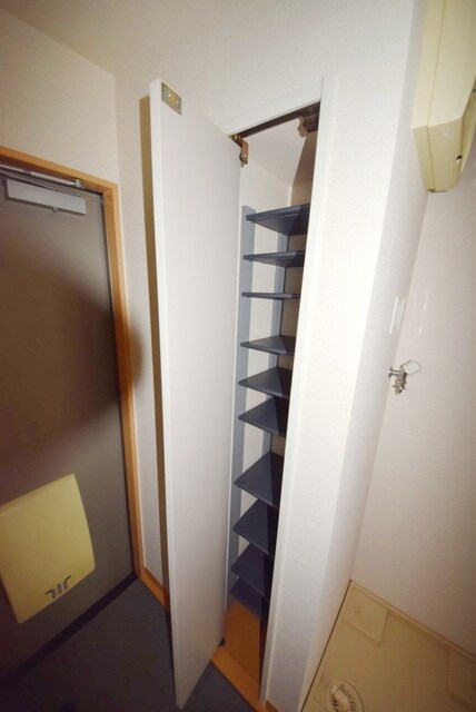 トゥリーフィールド壱番館の物件内観写真