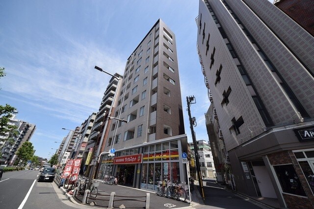 レジェンダリーコート赤羽の物件外観写真