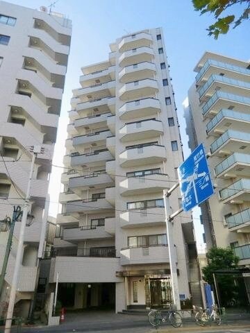 コスモリード西日暮里の物件外観写真