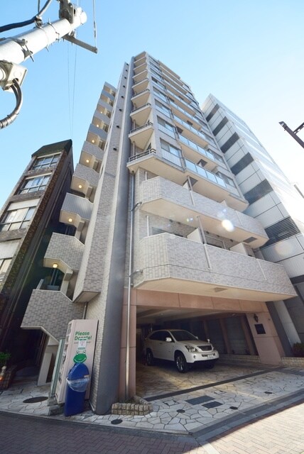 レジディア入谷の物件外観写真