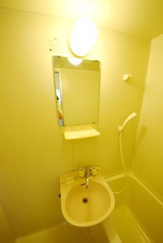 アブレスト西日暮里の物件内観写真