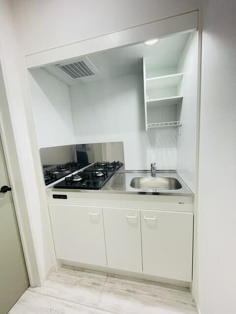 ローランギャロス四ツ木の物件内観写真