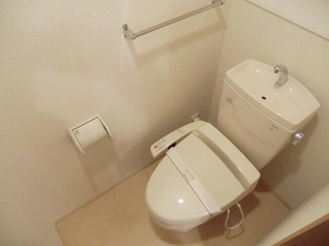 ロイヤルKJの物件内観写真