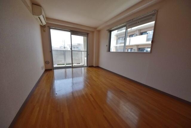 イーストアベニューの物件内観写真