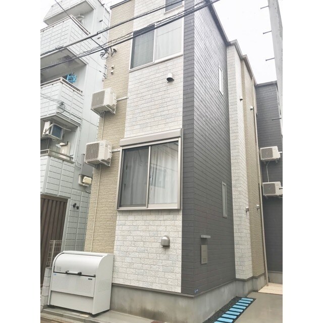 レガーロYの物件外観写真