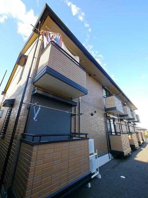 レ・ポワソンの物件外観写真