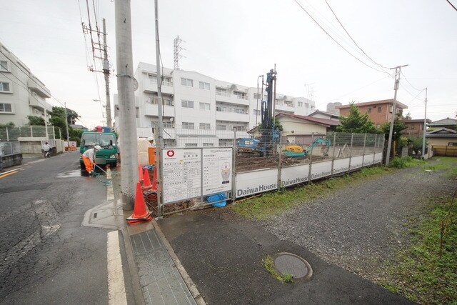 コンフォールの物件外観写真