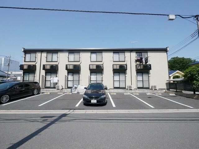 レオパレスエトワールの物件外観写真