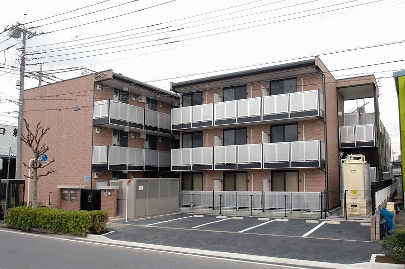 レオパレステリオスの物件外観写真