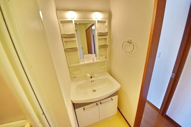 リリー坂下Ｂの物件内観写真