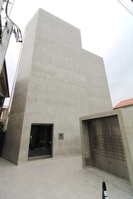 ゼルコヴァの物件外観写真