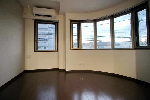 ＦＩＲＳＴ（ファースト）の物件内観写真