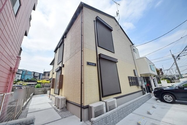 アブリールの物件外観写真