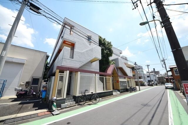 ベルシティ川口１号棟の物件外観写真